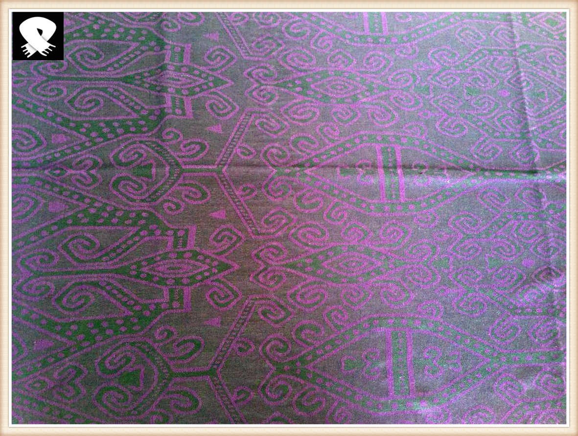 Purple acrylic and polyester scarf