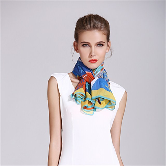 Customized photo digital printed scarf in china scarf factory