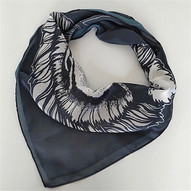 Custom tiger photo sublimation printed poly new silk bandanna scarf